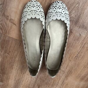 Coach Carson Women's Ivory Cut-Out Flats